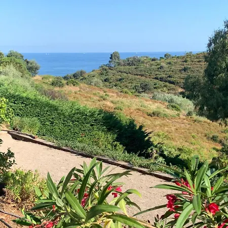 Azur, Amazing Sea Views, Heated Pool Otel Sainte-Maxime